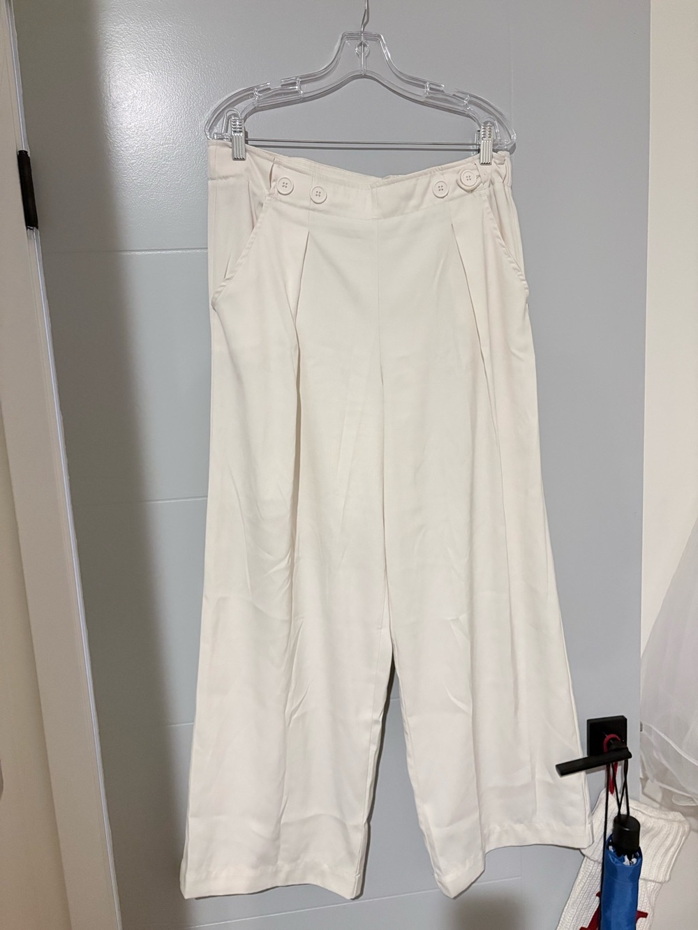 Max Studio Men's Wide-Leg Chinos in Light Cream